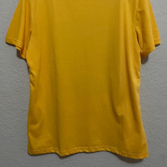 Statue Tee - Picture 3 of 3